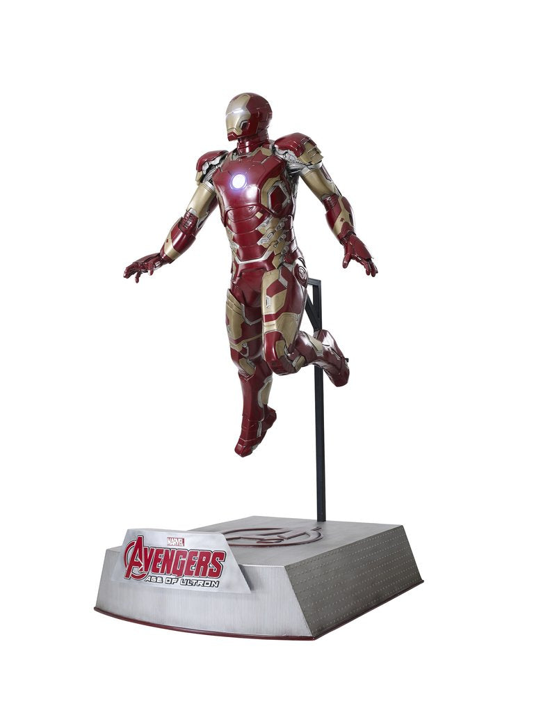 Avengers: Age of Ultron: IRON MAN (MK43) - Life-Size Statue, hovering